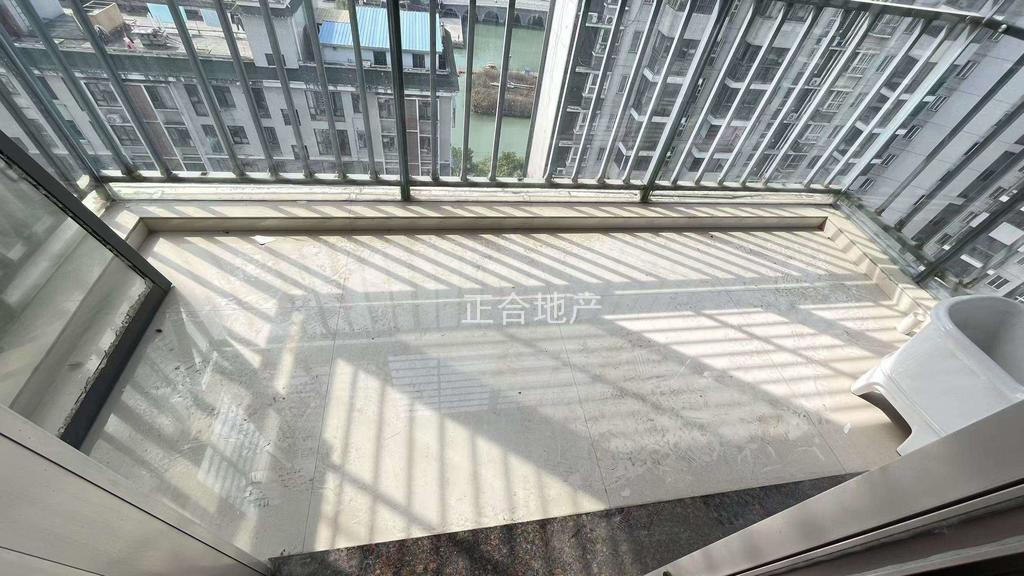 城南，城市丽景，精装三房，单价3字头，电梯好楼层，证满二