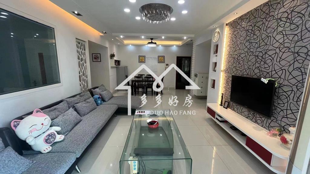 新城壹号五期，三面都是公园，小户型福利，精装修，一楼可租可做生意