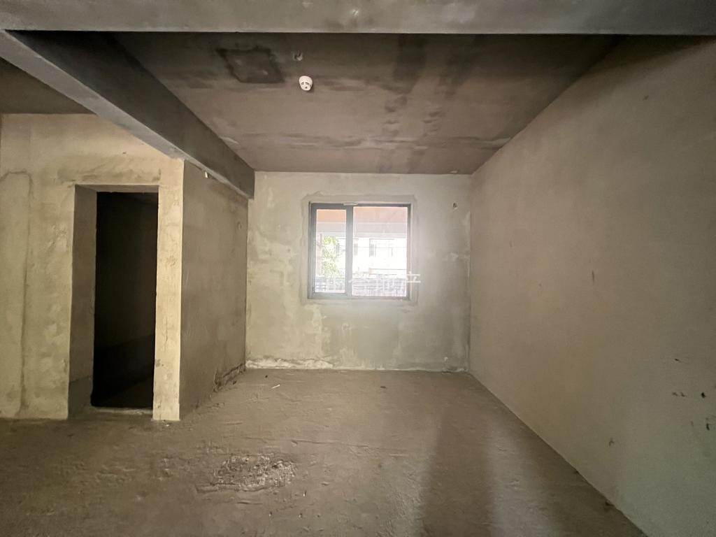 吾悦旁，捡漏，荣怀D区，单价4000，双阳台、三开间朝南，拼手速