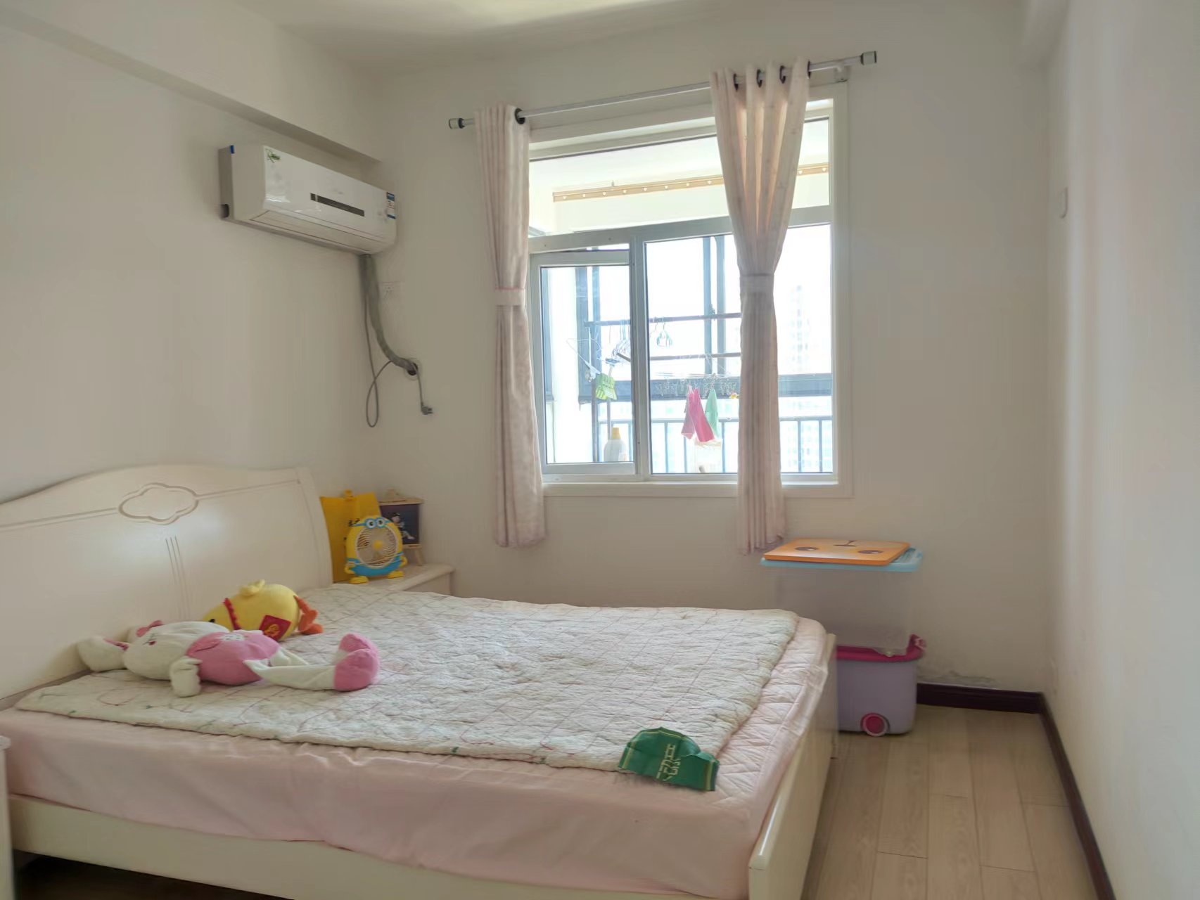 阳光田园国际送入户花园精装修三室两厅两卫满二证在手南北通透双阳台