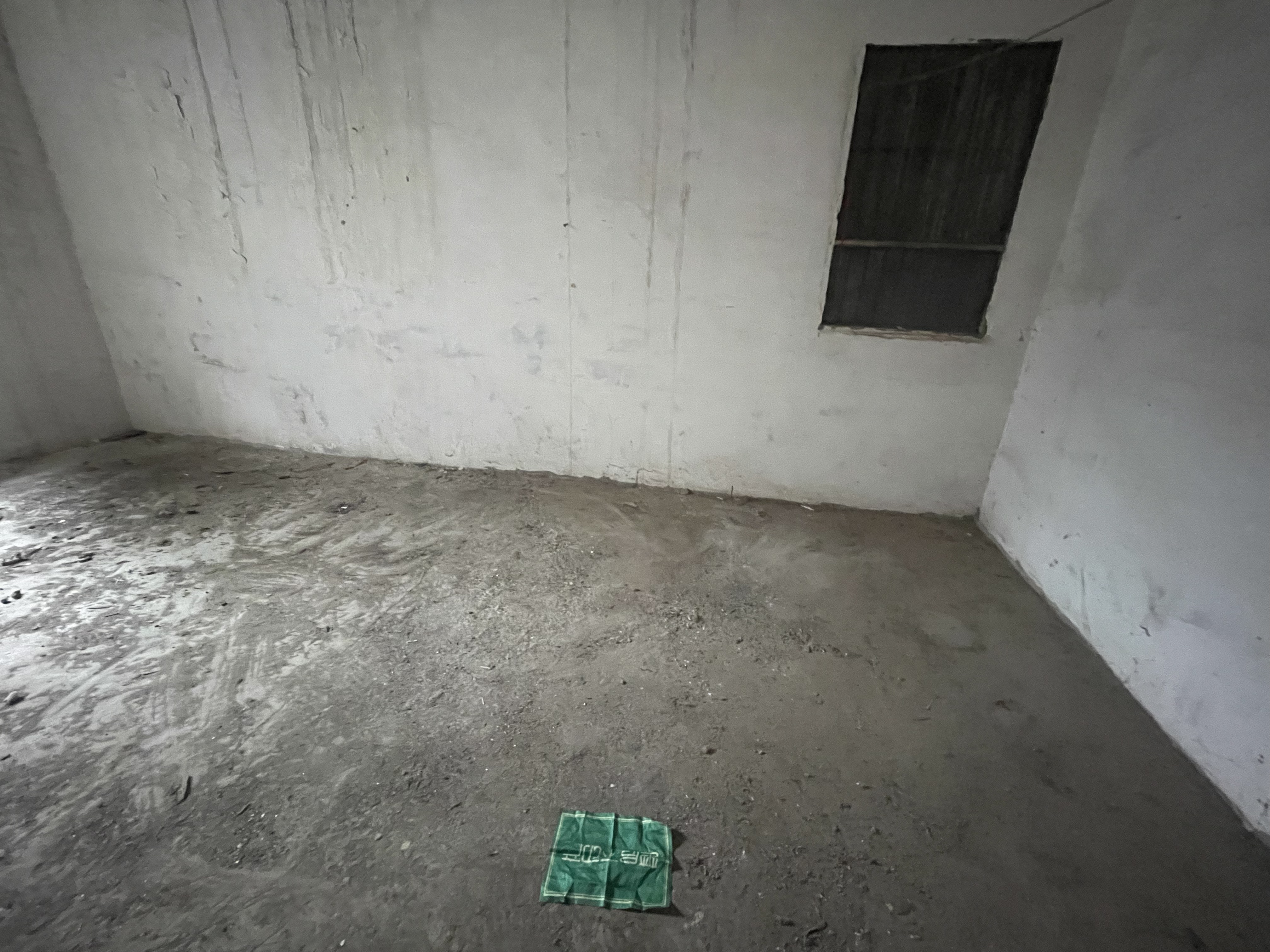 实验高中对面 .建设街私房 .周边配套成熟. 看房方便 .诚意卖