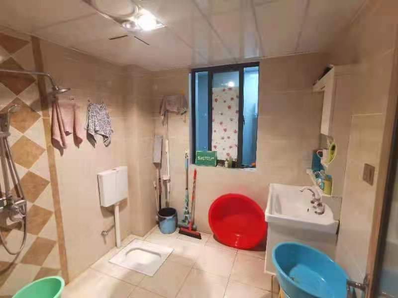 新三中对面元泰未来城精装修2房9层新可以贷款看房方便