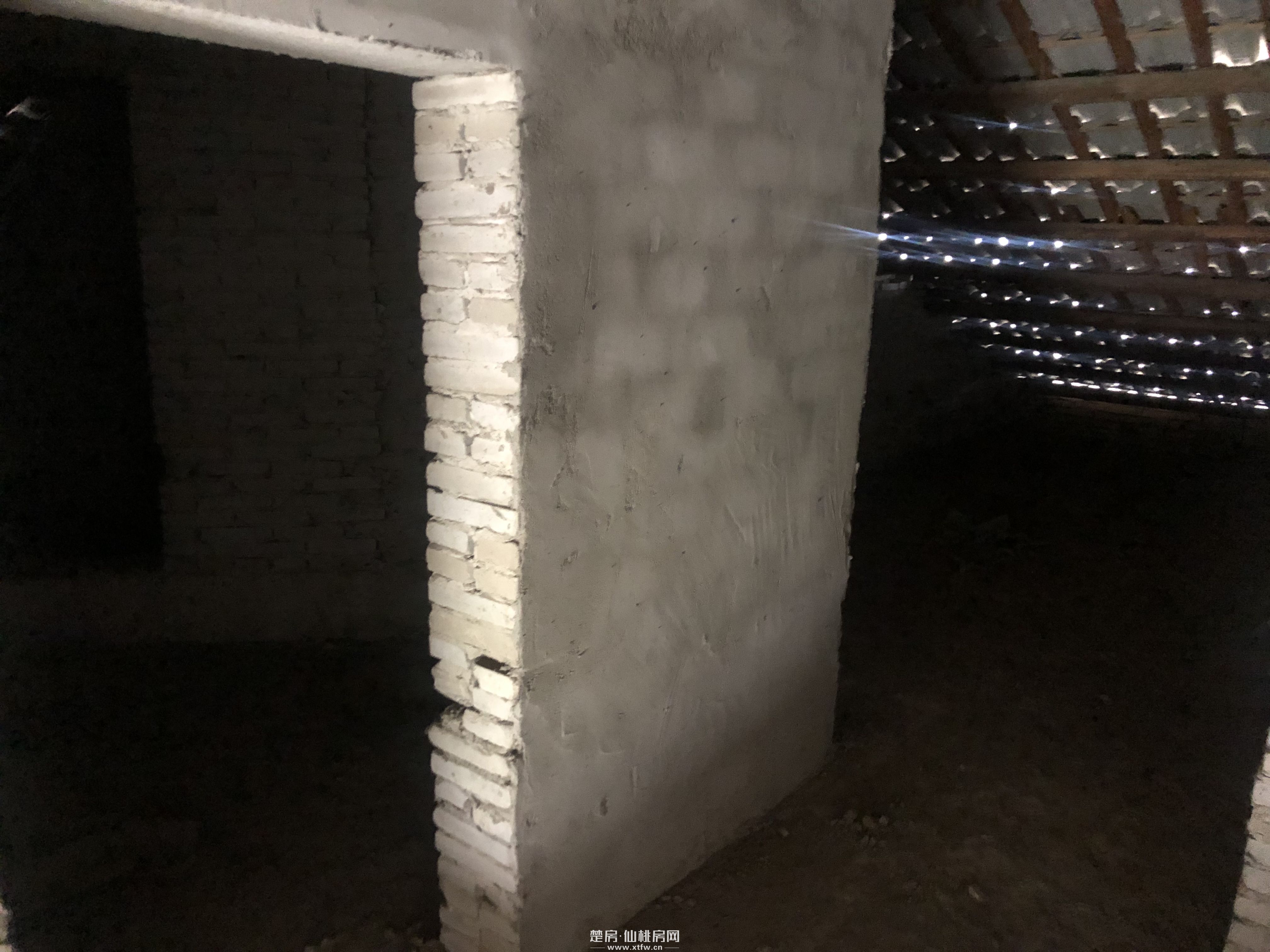 彭场镇有证毛坯新房清盘卖