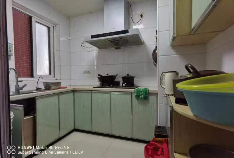 漫城林语精装三房上学方便！