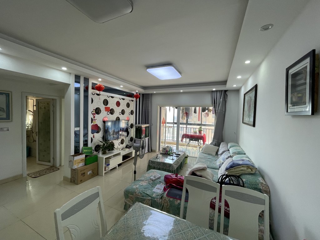 满庭春仙桃 对面带装修两房好楼层全天采光好 即住