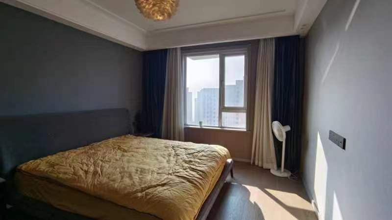 满庭春.精装三房改了两房.证件满二.看房方便