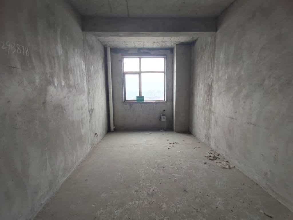 颐和公馆单嘉5300人车分流停车位充足证满2年看房有钥匙