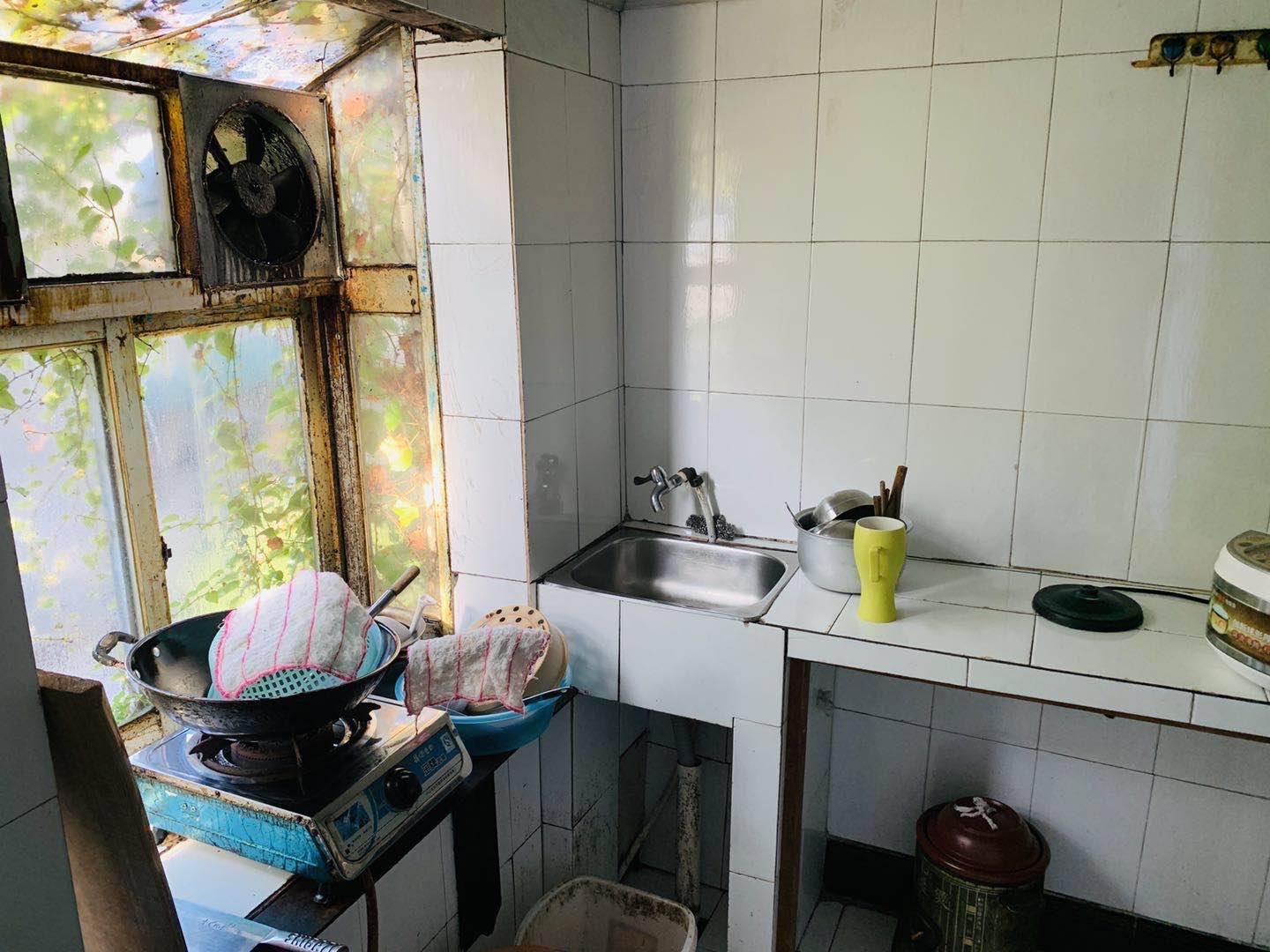 油炸湾油厂路装修两房步梯好楼层，不动产证在手