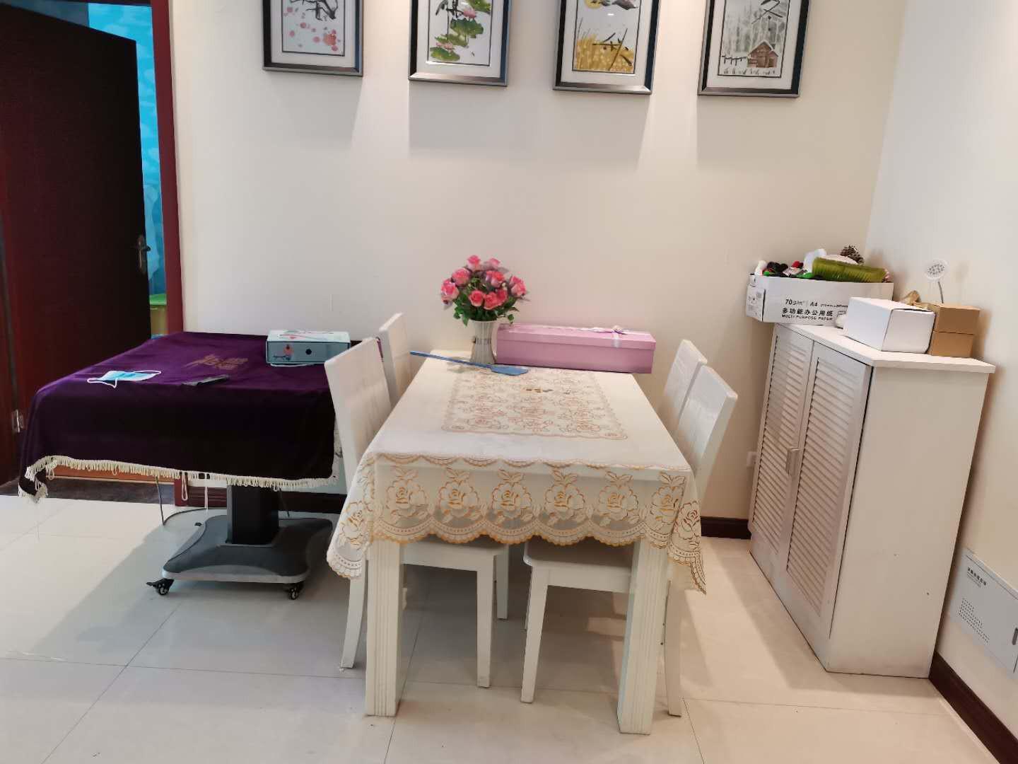 鸣宇尚城商城旁边读公立实验幼儿园实验 三中