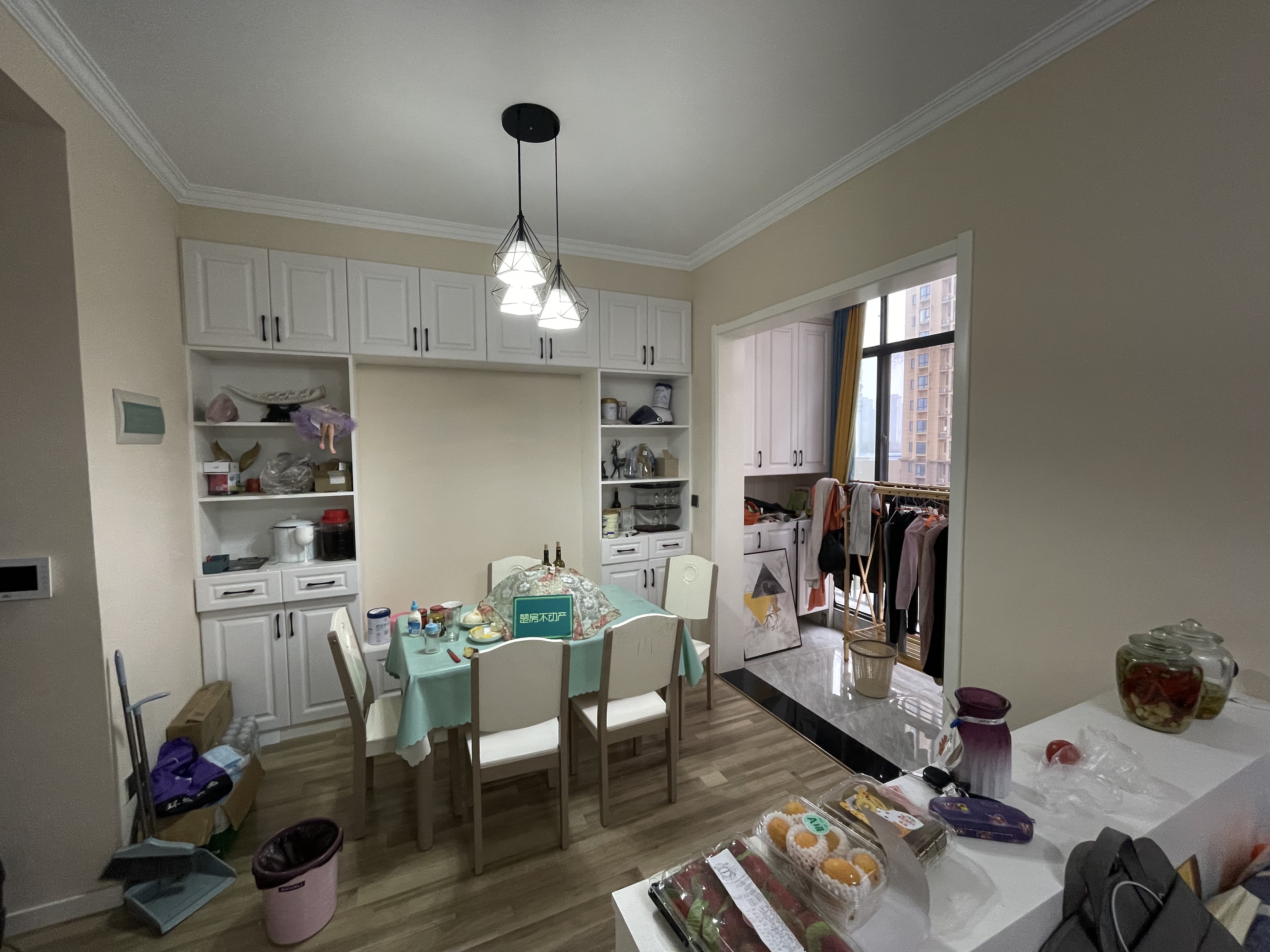 森林国际洋房低公摊三个阳台采光很好三房两卫出行方便