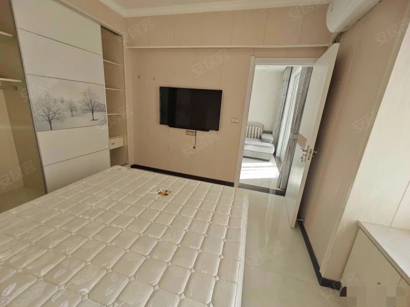 236，降价了，业主急售，一中附近，和合国际4期，精装3房，南北通透，楼层好，证件满两年，