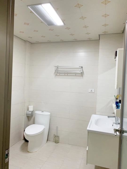 75万锦绣龙城满二 住房南北通透3室2厅房东急置装修卖毛坯价