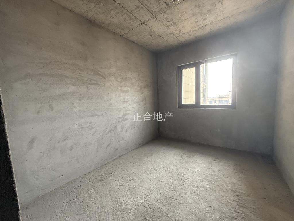 捡漏，城南，蓝天新城，单价4800，电梯好楼层，诚心出售