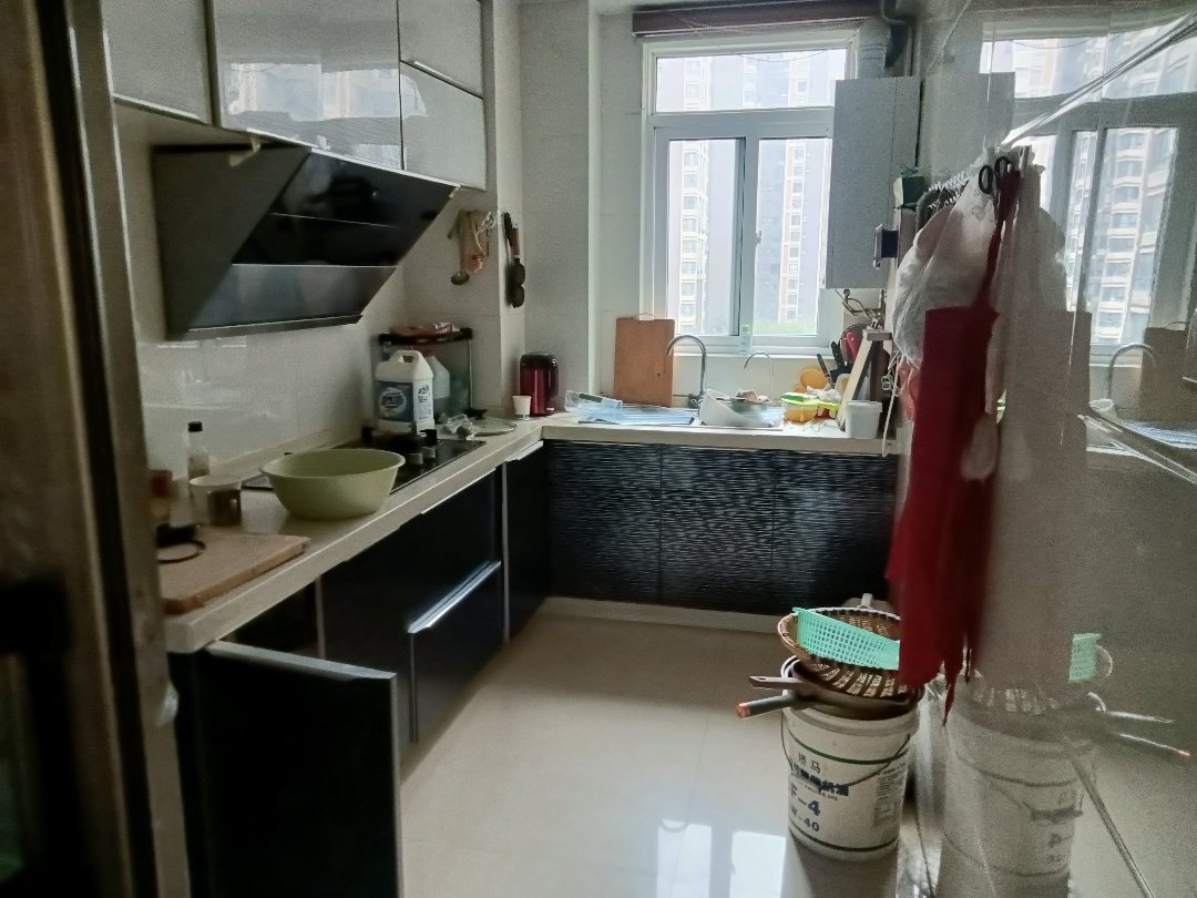 捡漏，和合国际城一期，精装四房两厅两卫，好楼层，亏本出售