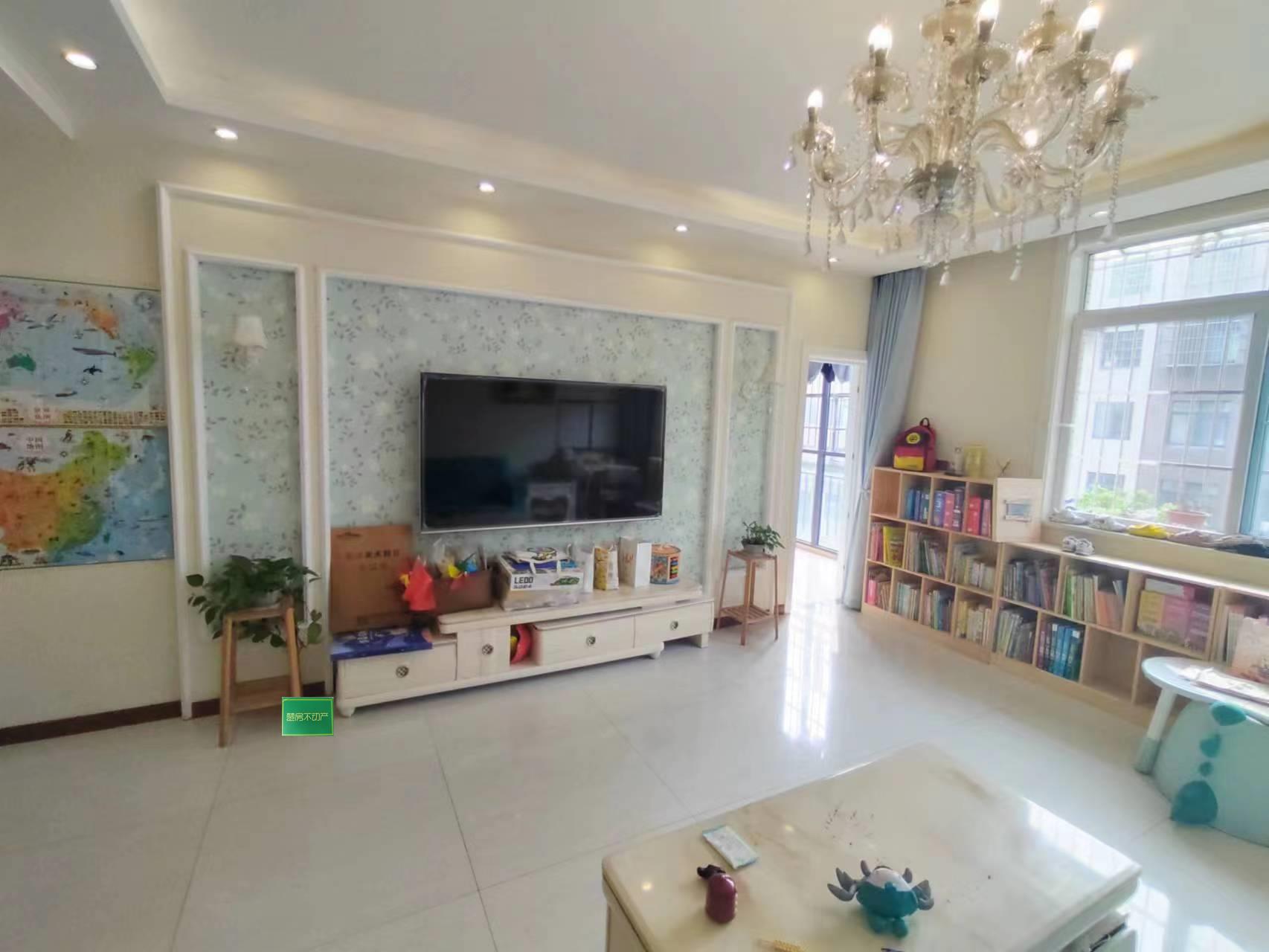 妇幼对面世纪雅园精装修中间好楼层家具家电全部留下税费炒鸡少