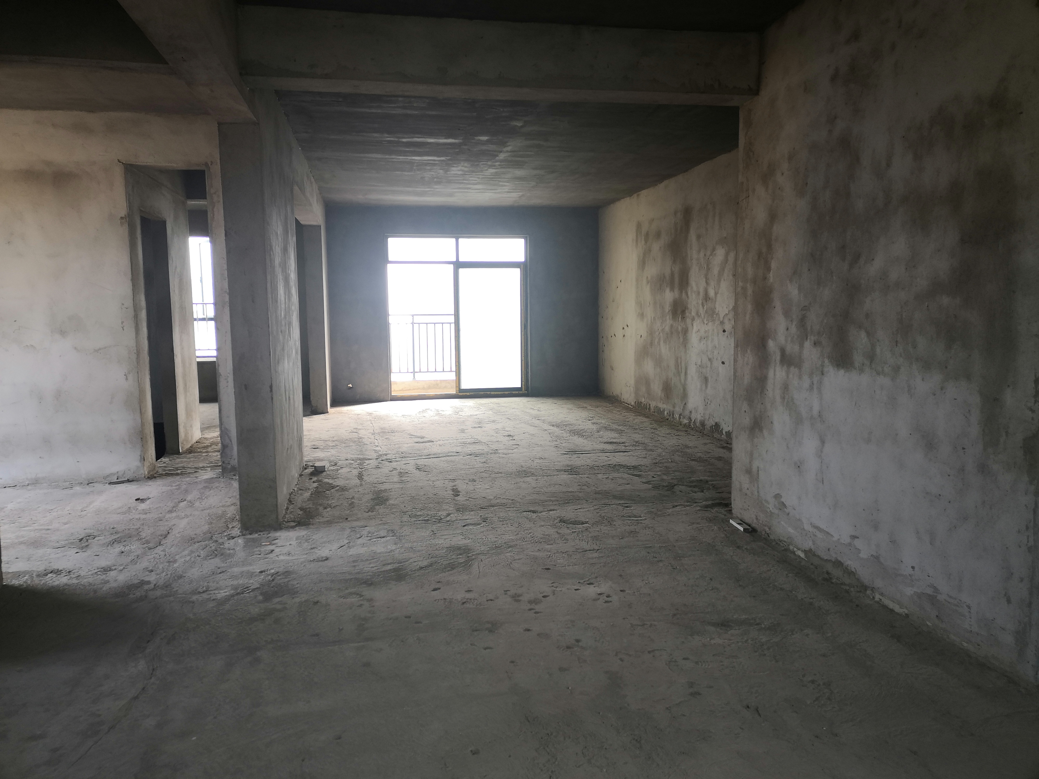 新城一号毛坯大四房户型好楼层佳三个阳台视野采光真是好读实验三小