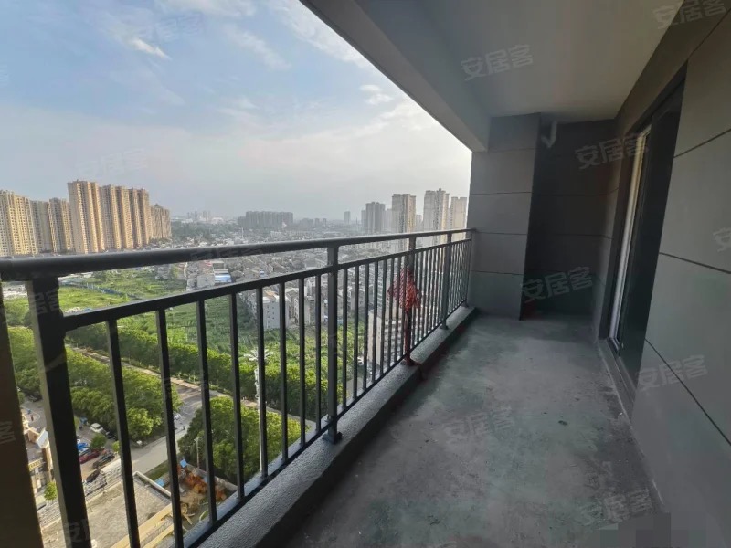 432，城南，森林国际北苑，3房2厅2卫，单价5900，证满二电梯好楼层