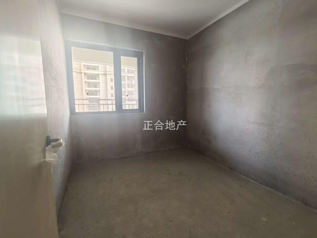 捡漏。城南，森林国际翡冷翠，毛坯三房，单价5500，满二，13楼好楼层