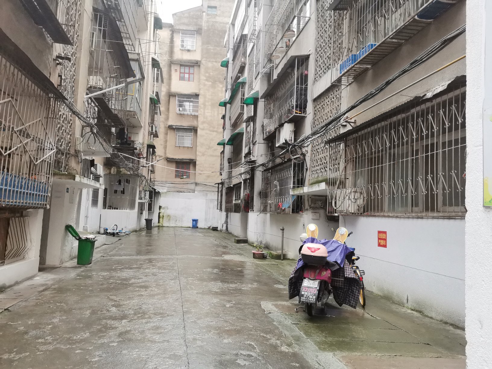 大新路 旁边三房保养好拎包入住