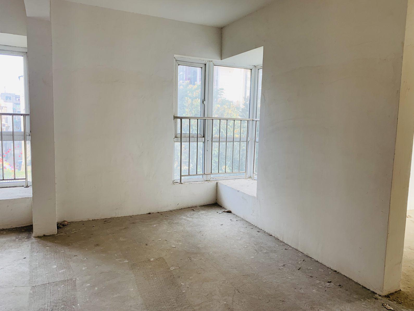 城南福星城3室2厅2卫证满2年接受按揭看房快点