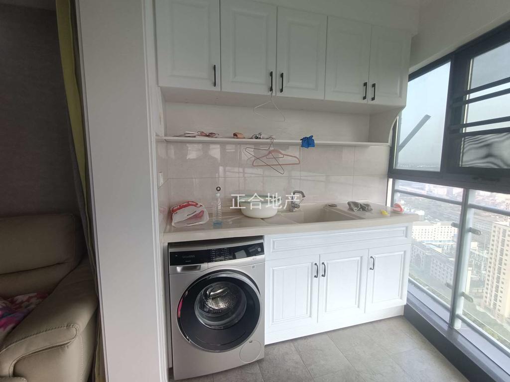 降价了，降价了，亏本出，城南，福星城，精装三房，,单价4900，全屋中央空调，满2