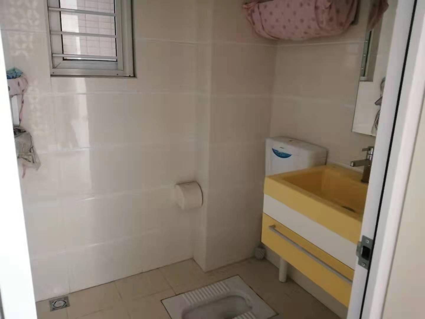 三丰鼎城地铁精装3室2厅2卫1阳台，交通便利，设施齐全