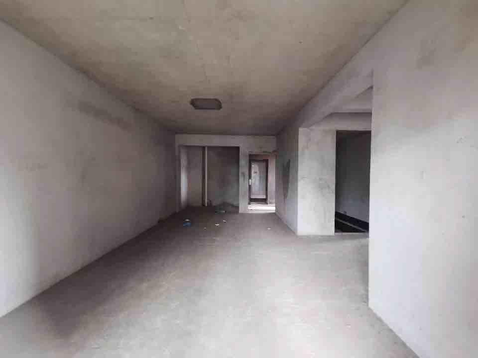 业主急售，城南新城壹号，单价5200，中间楼层，速度捡漏