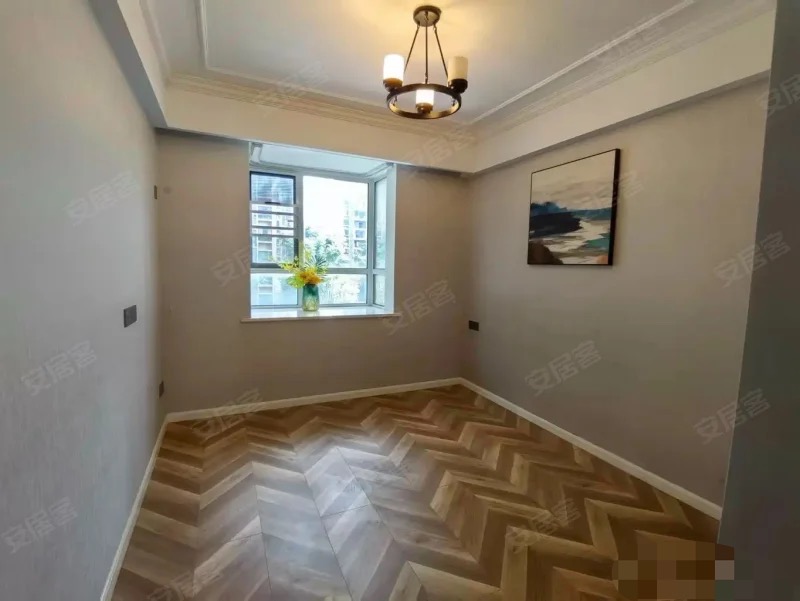 捡漏，时代天骄，精装电梯房，单价3700，大边户，小高层，采光好