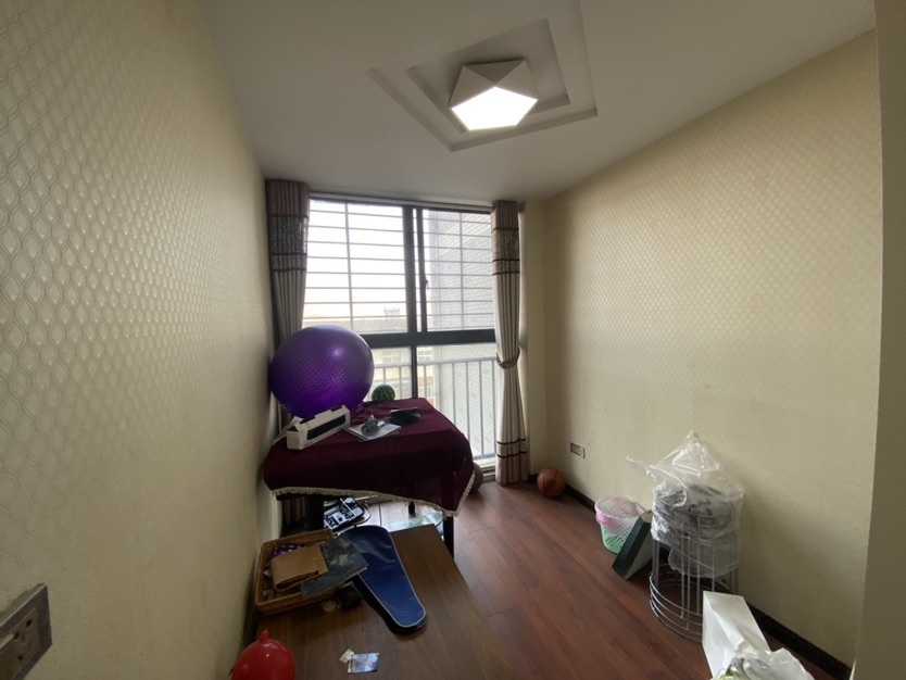 捡漏，田园国际，电梯边户，精装3房2卫，好楼层，诚心出