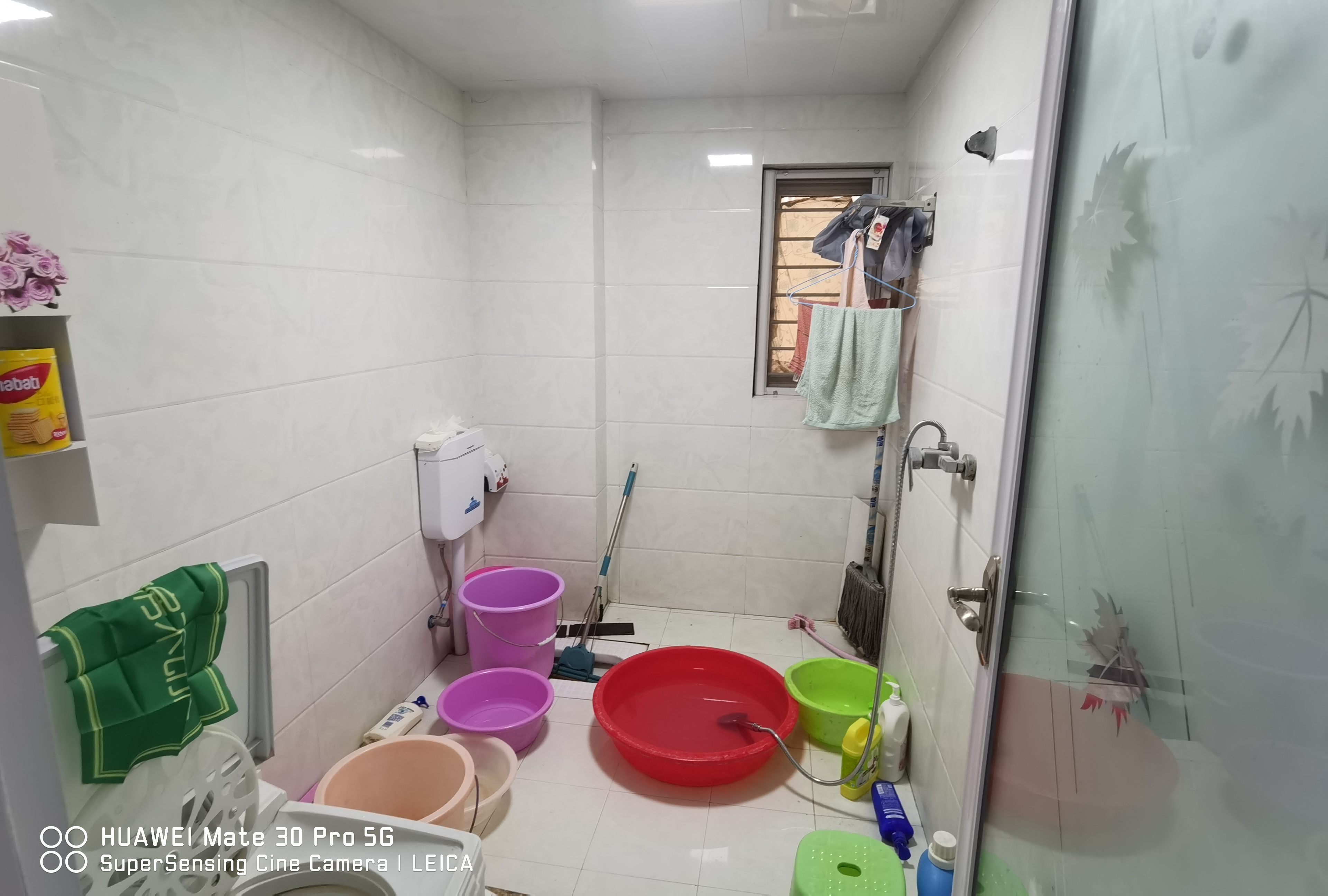 鸿昇现代城精装四房保养新成色好户型好诚心出售周边配套齐全出行方便实际一百三平左右