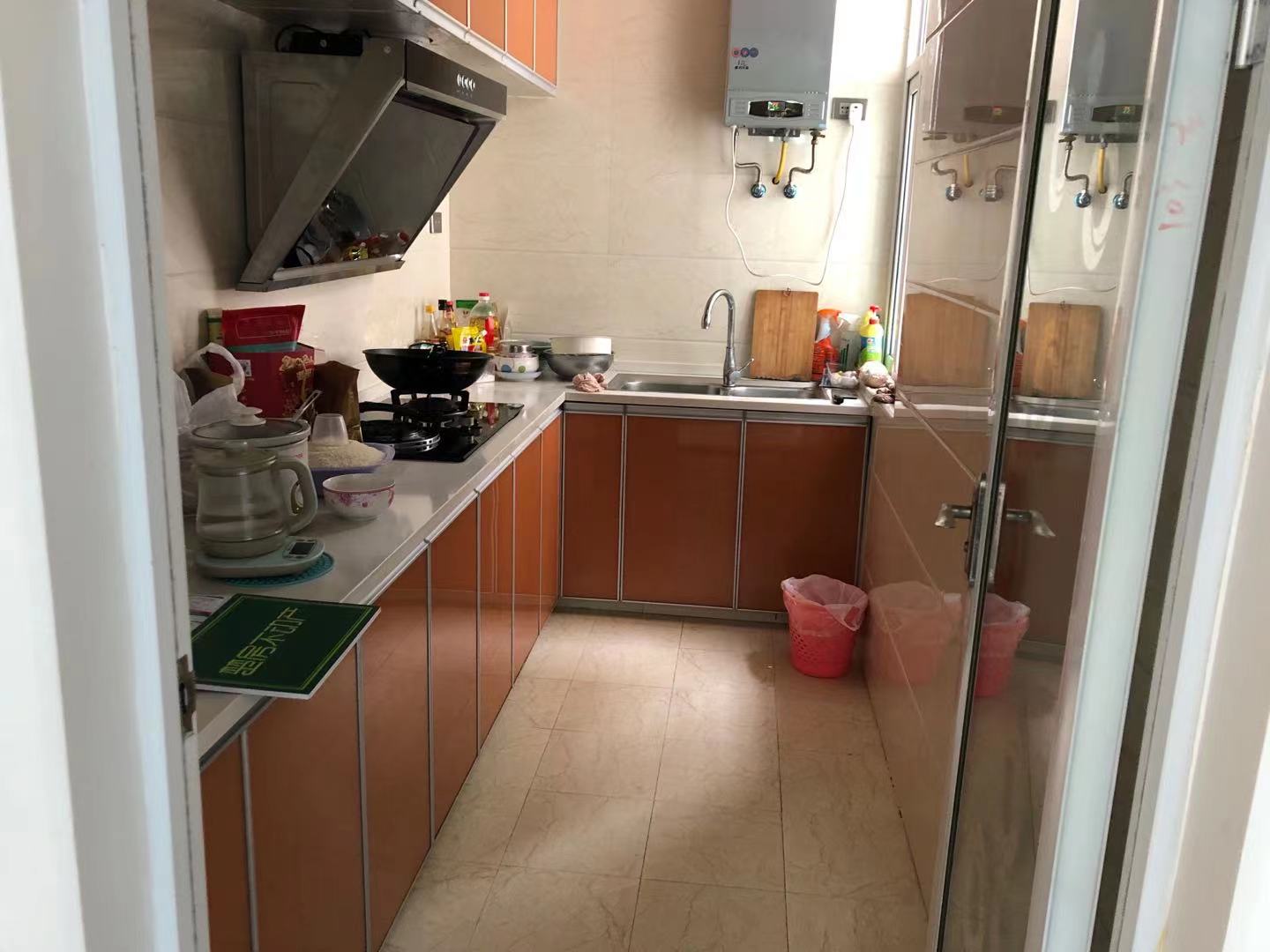 和园公馆精装三房复式楼家里成色新拎包可住周边配套齐全位置好