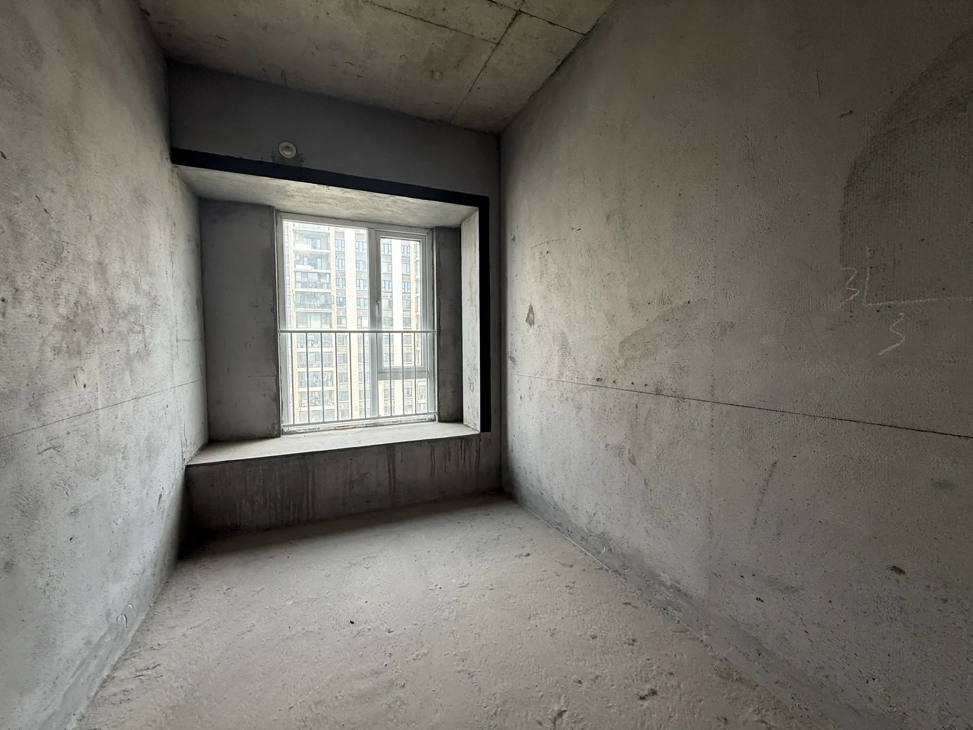 城南，大平层，仙桃碧桂园，1梯1户，小高层。证满二，好楼层