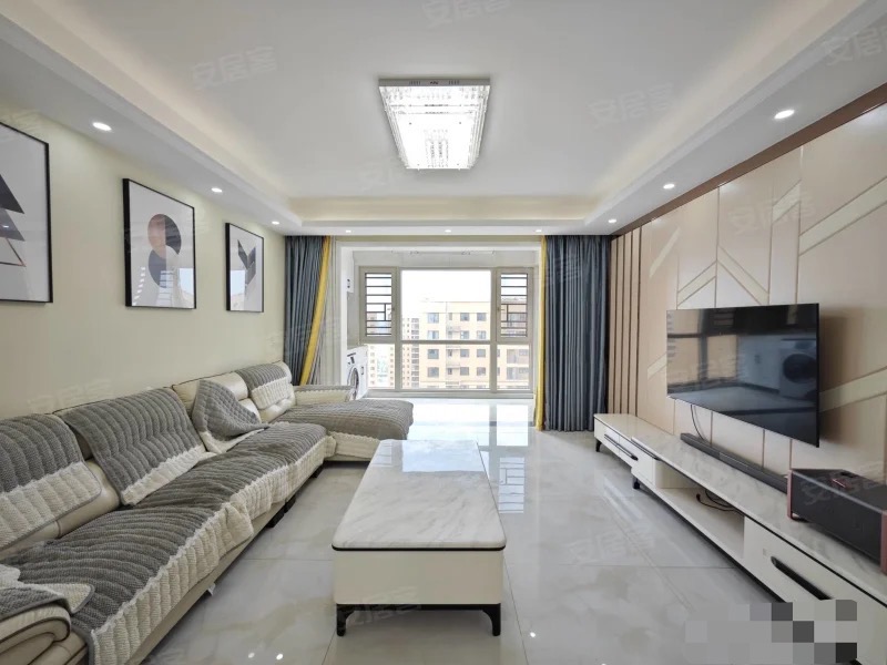 103,房东急售， 满庭春 ，电梯凤凰楼， 南北通透双阳台， 证满二 全屋中央空调 单价5600