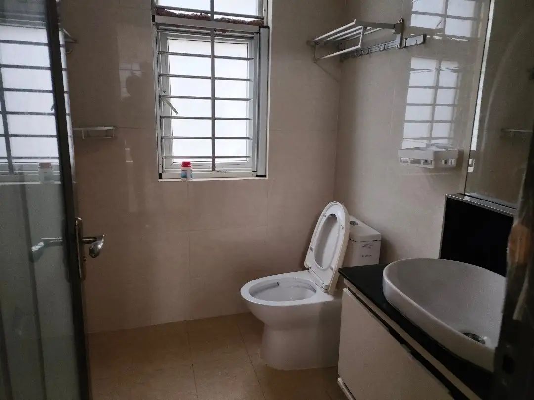 捡漏，新三中门口，汉江景苑，血亏20多万，小高层，电梯好楼层，