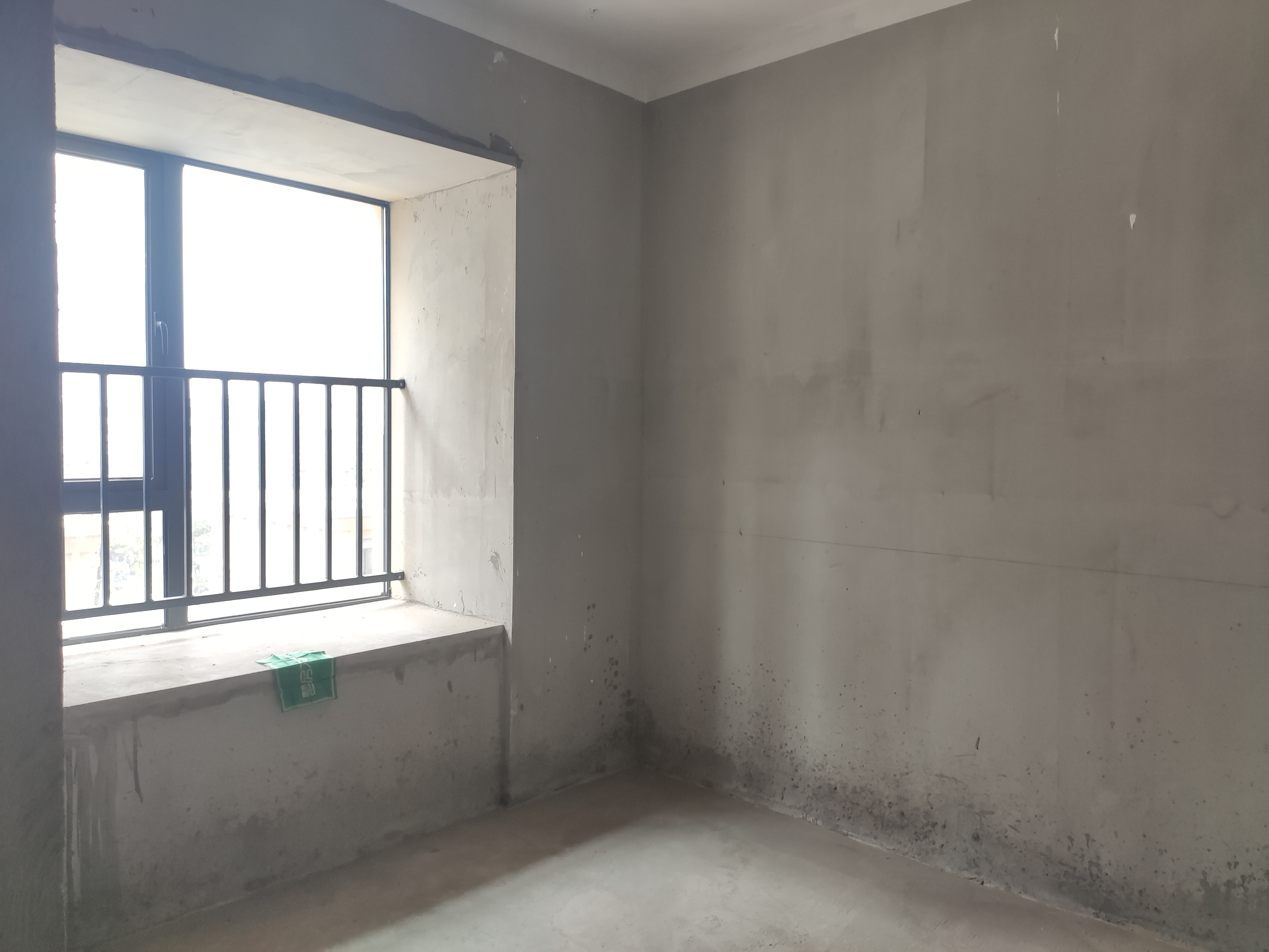 森林国际翡冷翠无遮挡毛坯四室南北通透双阳台看房方便