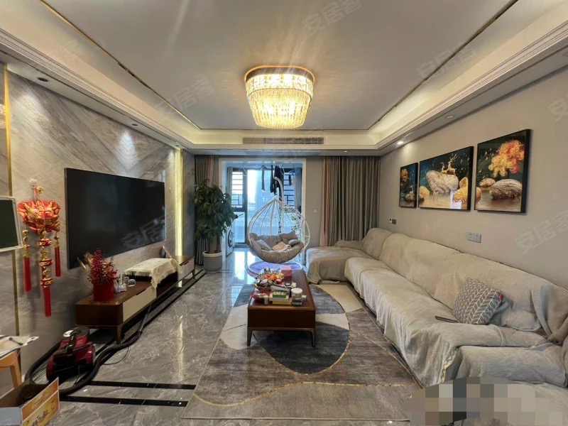 仙下河附近 老三中，康湾一品，40万豪装 只卖毛坯价格，东边户，送车位 ，老证