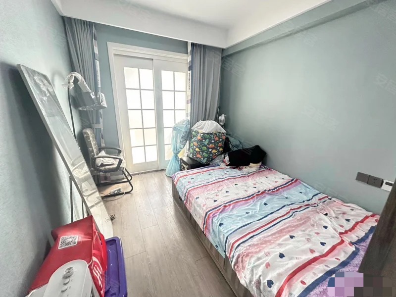 城南，森林国际城，精装大三房两卫，好楼层，成色新，南北双阳台，拎包入住