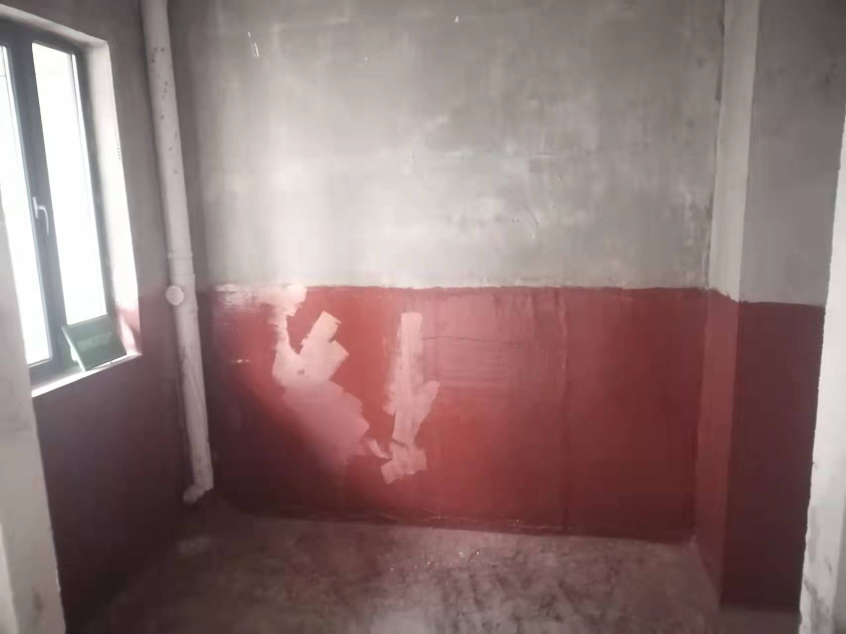 翡冷翠毛坯大三房南北双阳台餐客一体通透中间楼层前后无遮拦诚心出售可以按揭，看房方便