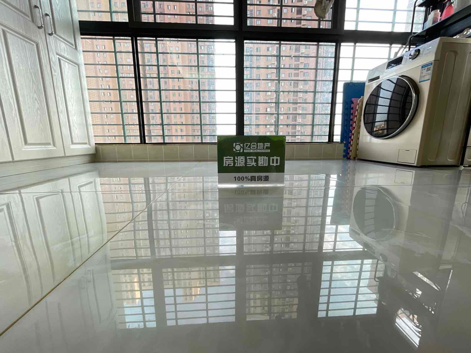 捡漏，一中对面，漫城林语，好楼层，精装三房，单价4000，满五