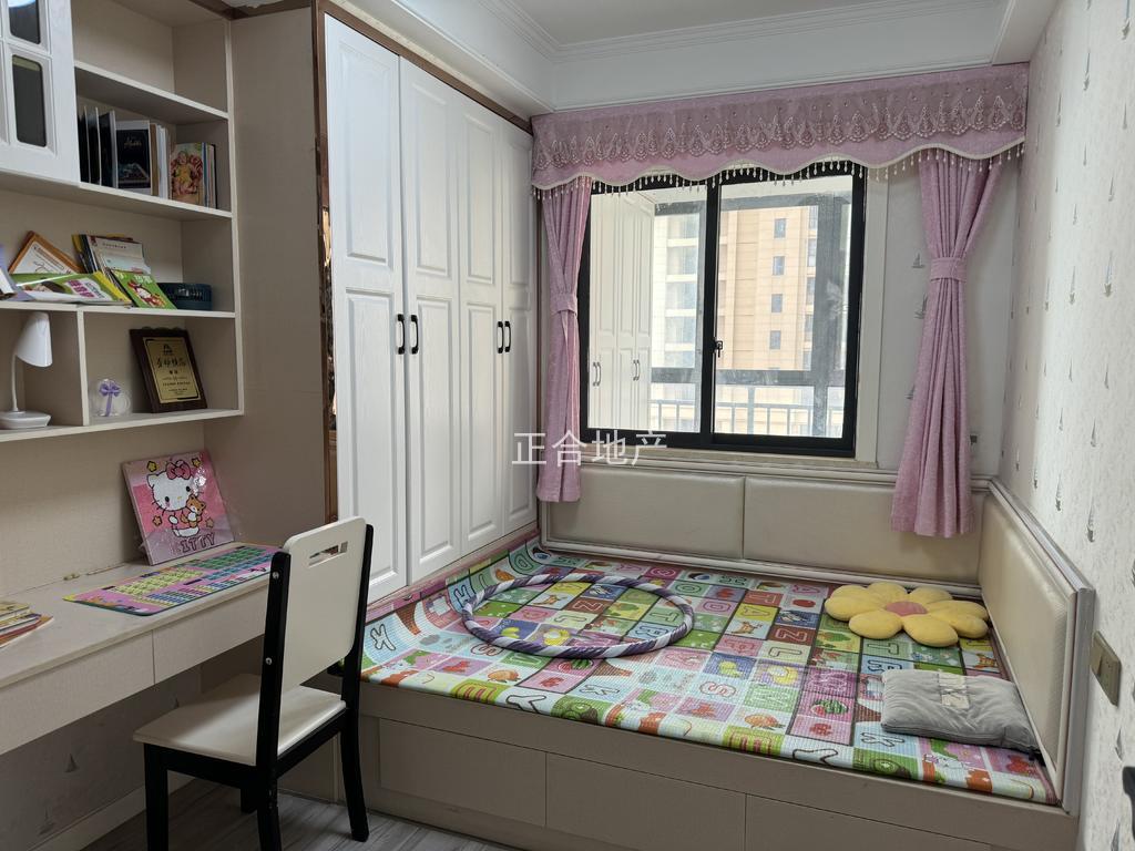 降价了，森林国际，​全屋中央空调，装修成色新，​大阳台户型到位，房东急售，好楼层