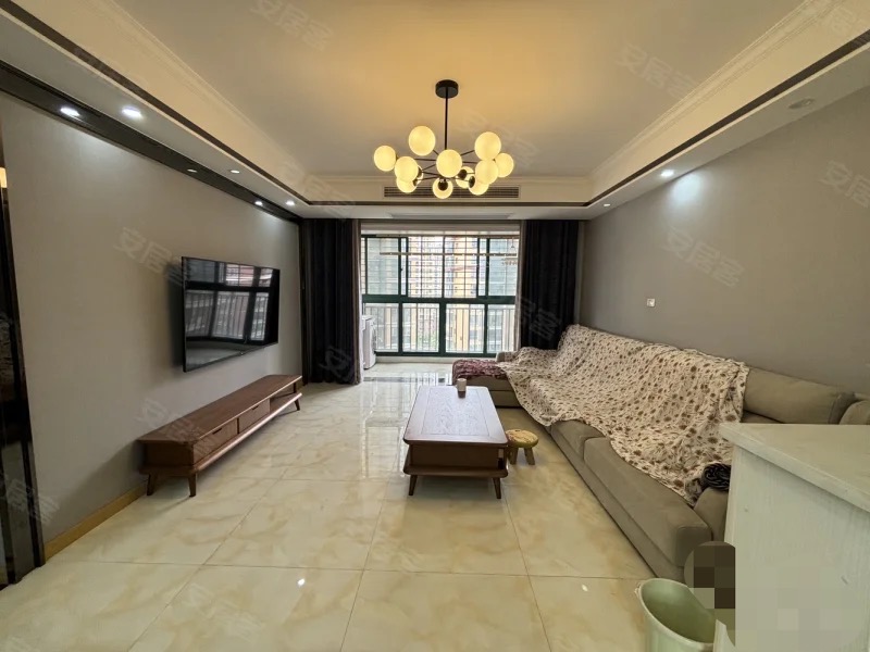 180，捡漏，新城壹号五期，9.9成新 ，精装三房 ， 电梯中间楼层，南北通透 ，双阳台 ，证满二