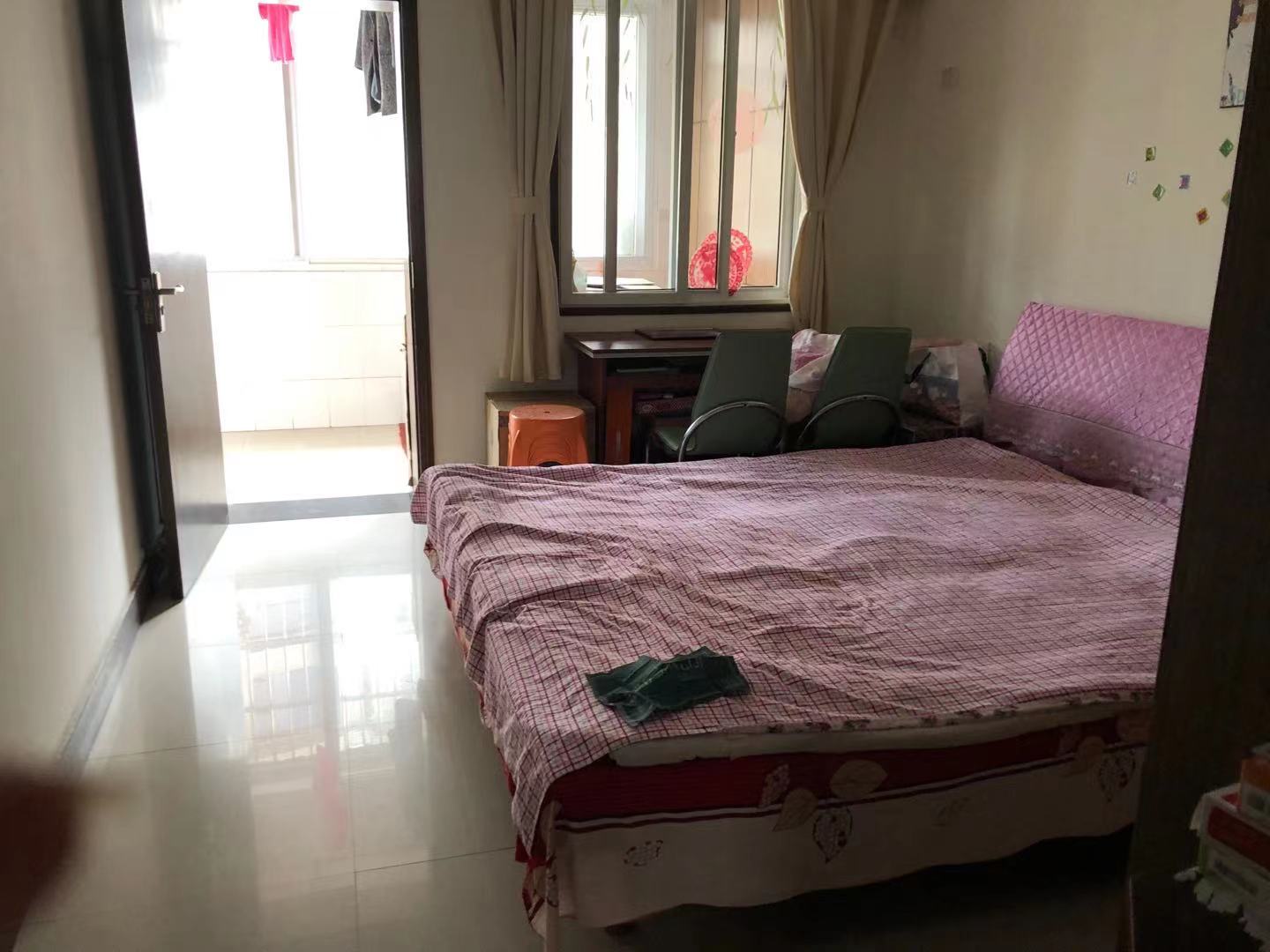 花源酒店旁边粮仪小区精装大三房家里成色新南北通透周边生活方便步梯逛商城