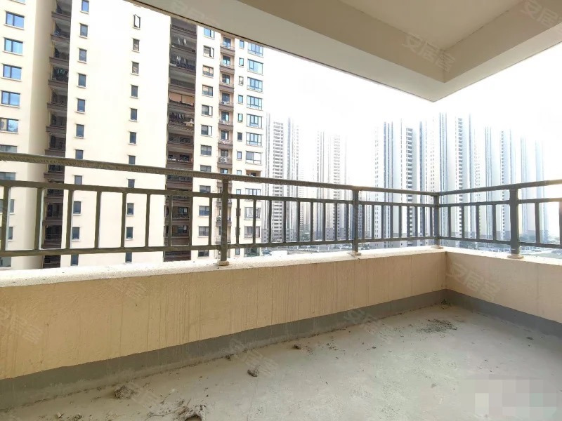 捡漏，荣怀D区，单价5055，三开间朝南，证满二，电梯中层，比补贴还香