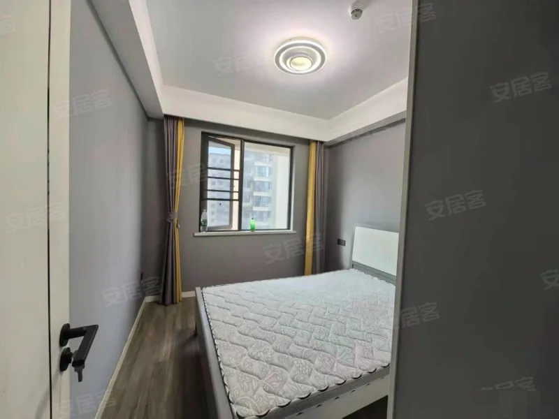 315？城南，荣怀，电梯‬中间楼层，精装2房，全‮中屋‬央空调，装修9.9成新，基‮未本‬住，证满二