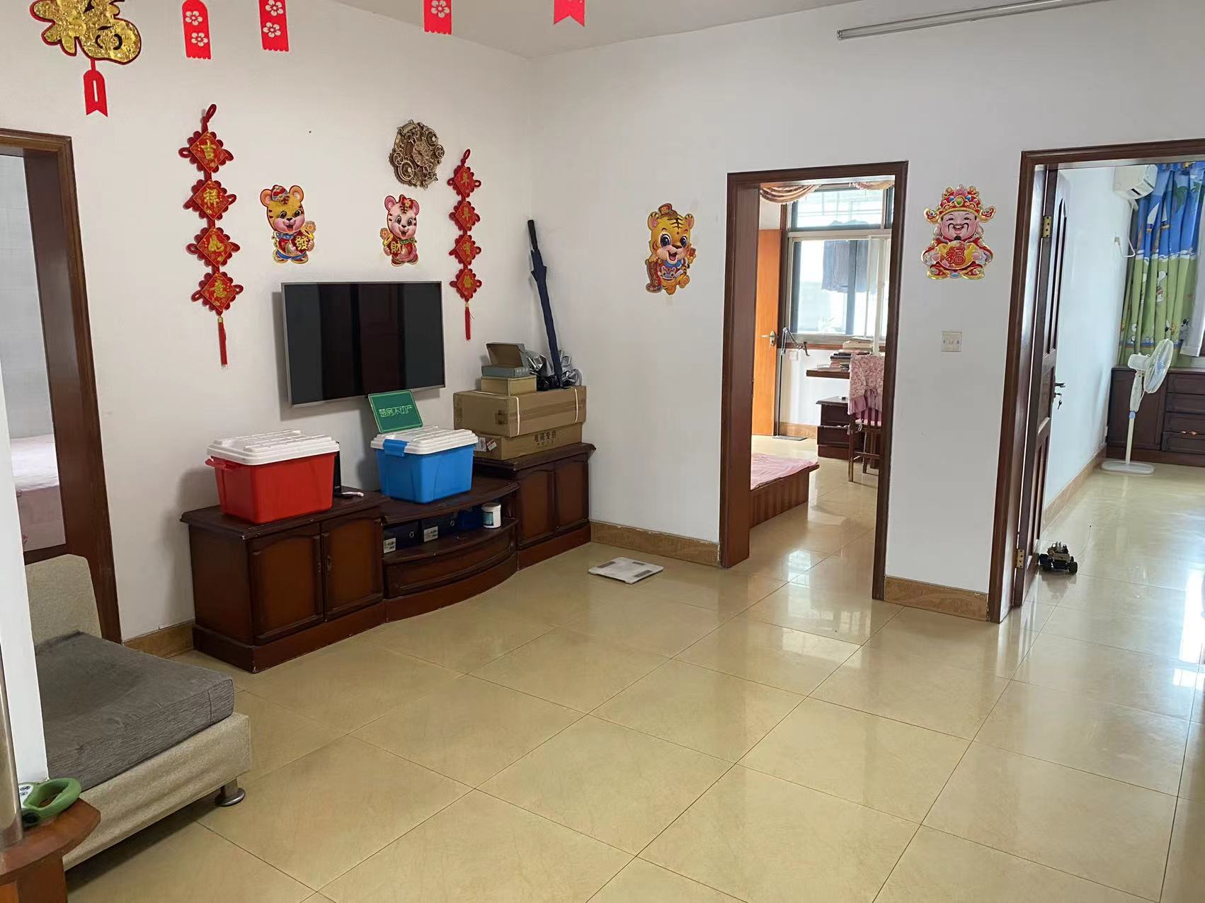 复州花园精装大三房周边配套设施齐全采光好业主诚心出售