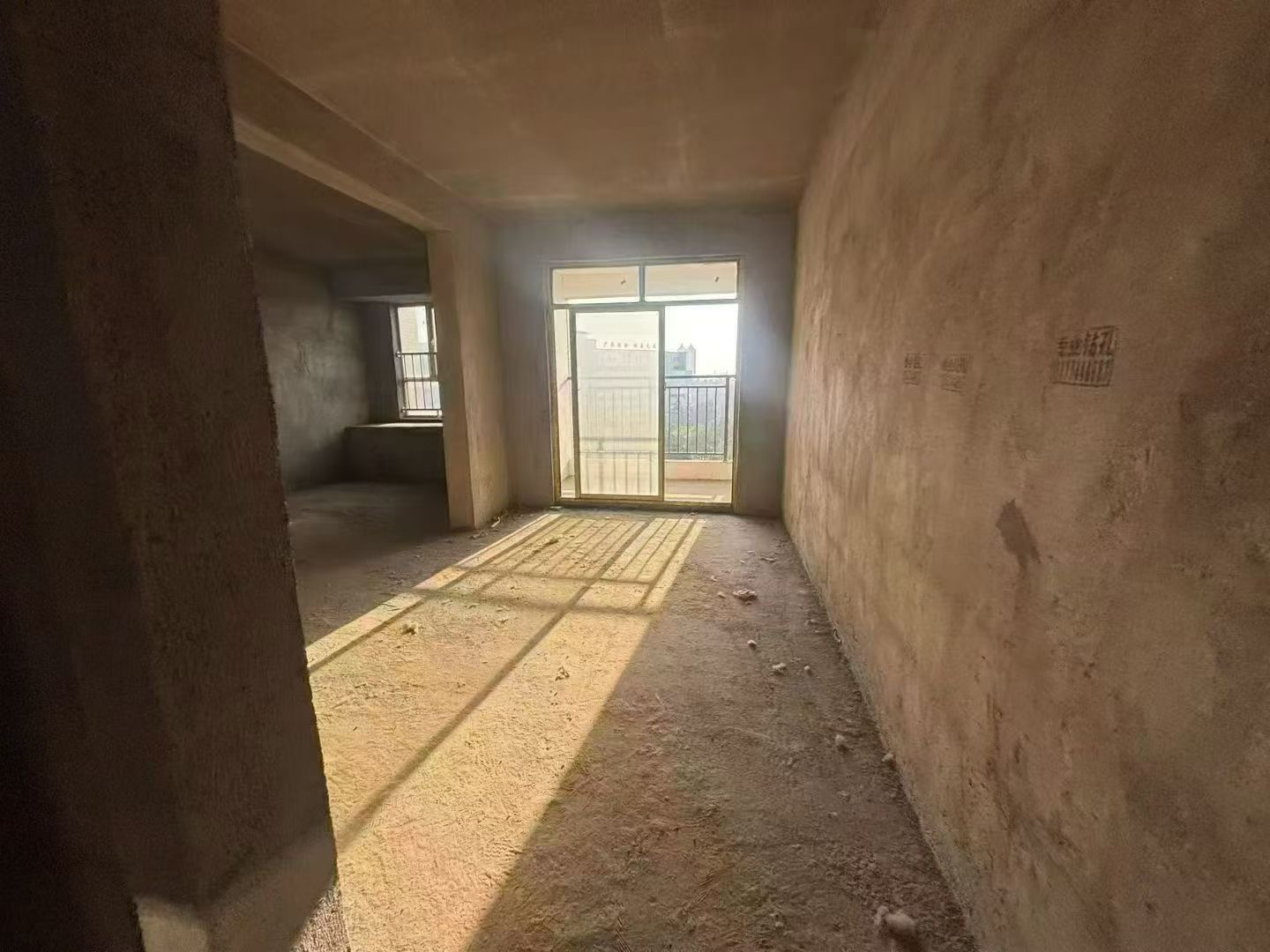 沔阳天泽园，小户型，毛坯2房，好楼层，采光好，证满二