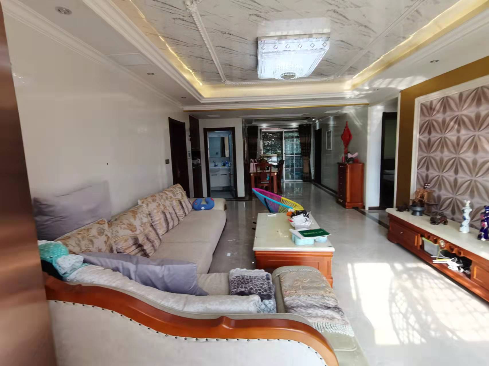 锦绣江山精装三房大露台房东诚意出售