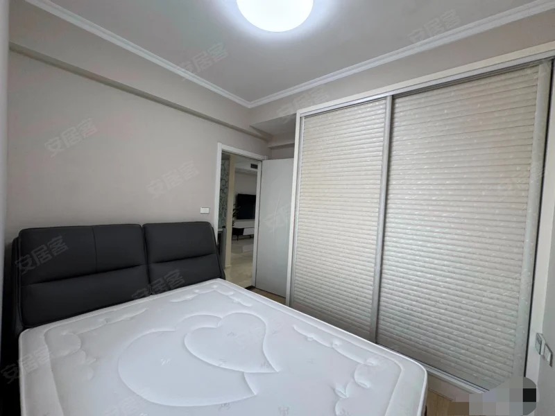 捡漏，城南，福星城，精装三房两卫，家具家电全送，证满二，房东急卖，看中可谈