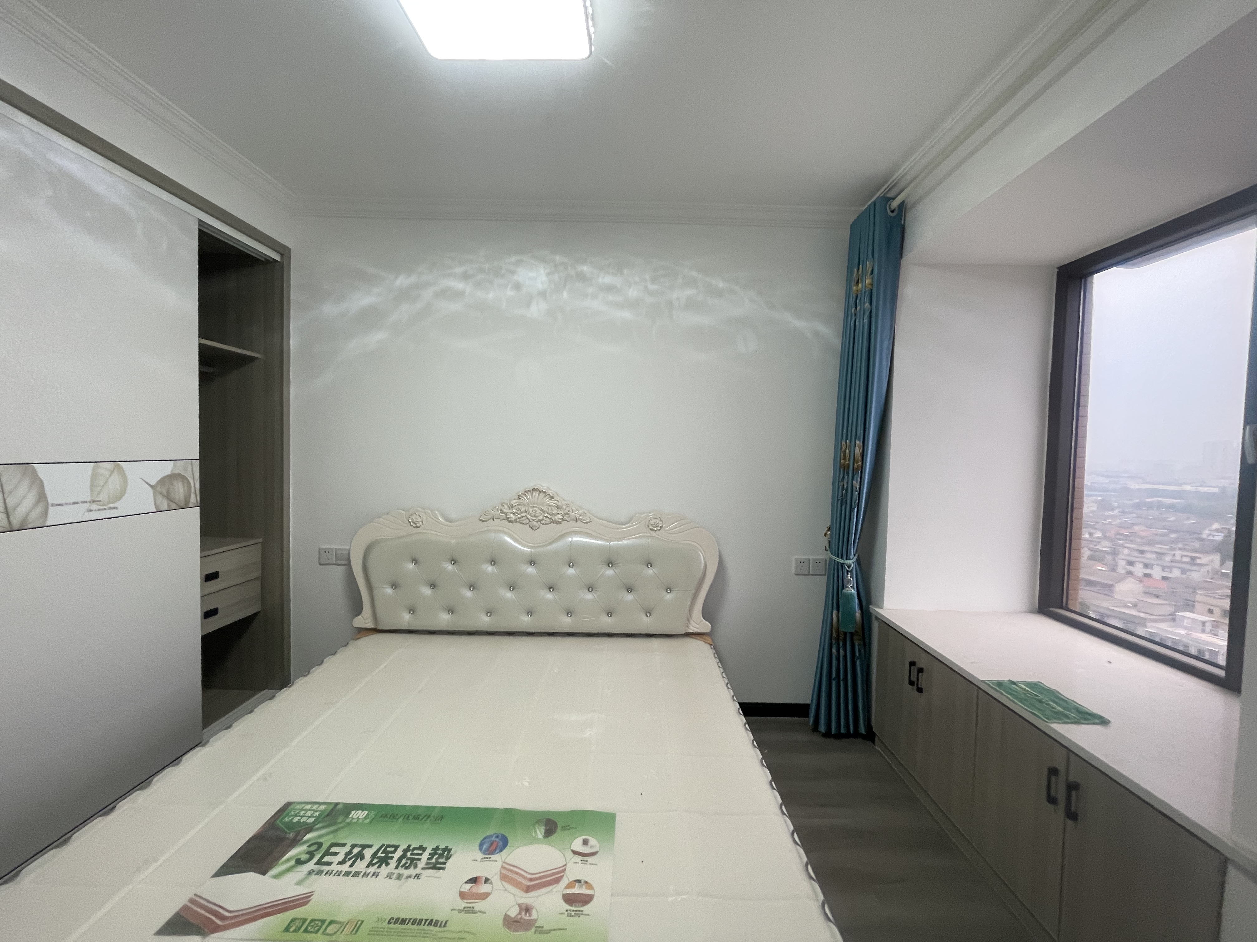 沔阳学府园.全新装修.南北双阳台.一天未住.业主外地置业.看房方便