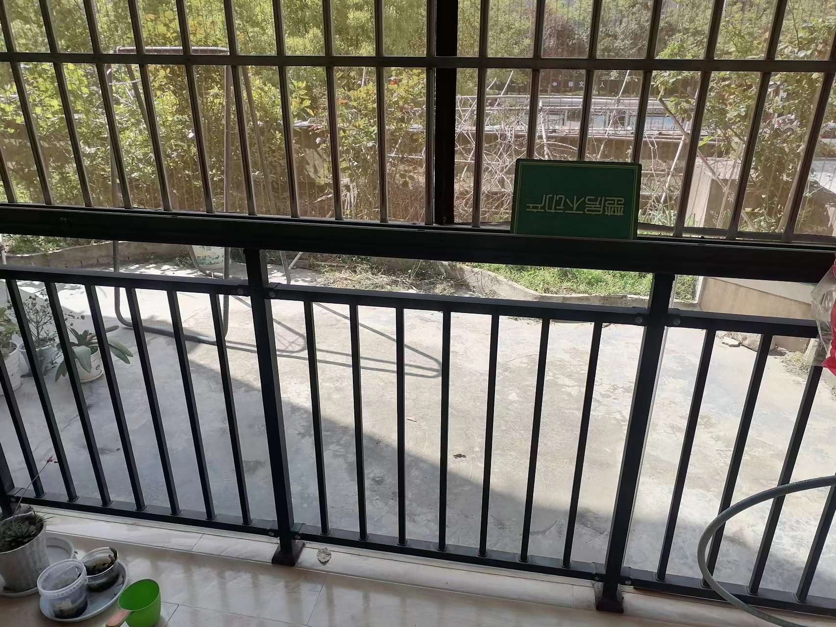 沃尔玛对面一品苑小区精装三房送超大露台前后无遮拦证满二